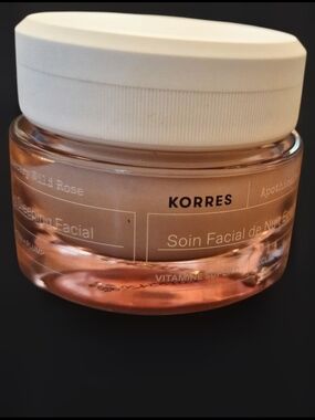 Korres Wild Rose Facial Cream Jar - White and Pink